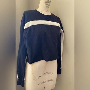 Good American size 2 color blocked cropped sweater